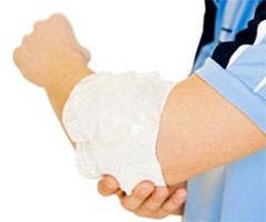 pengobatan tennis elbow dengan kompres es